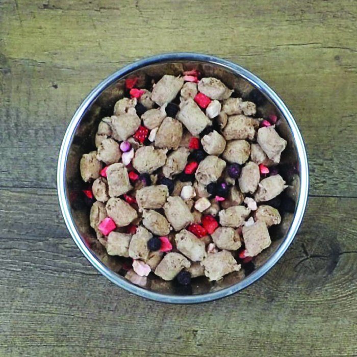 Stella & Chewy's SuperBlends Grass-Fed Beef Recipe Meal Mixers Freeze-Dried Raw Dog Food - Image 2