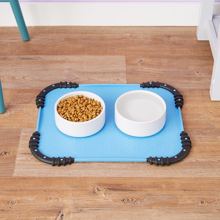 JW Pet Stay in Place Mat for Dogs & Cats, Color Varies - Image 2